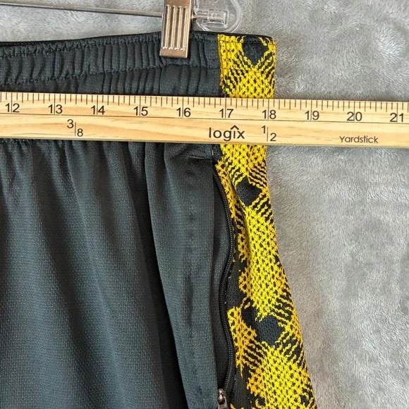 Nike LeBron James Dri-FIT Basketball Shorts Mens XXL Grey Yellow Zipper Pockets - Picture 4 of 7